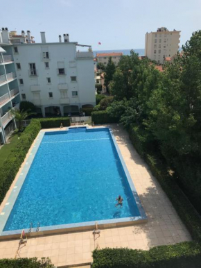 T2 au calme, plage à 100 m, parking privé, WIFI, clim